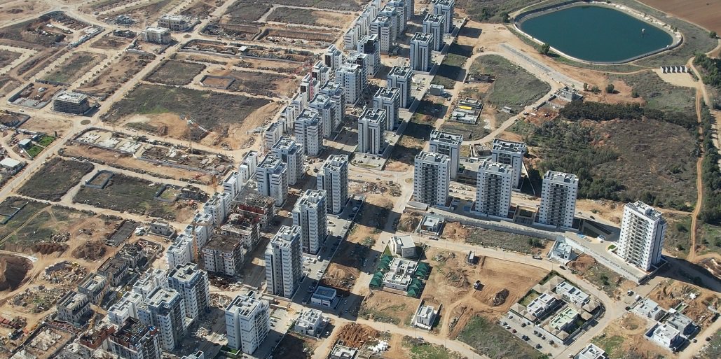 נתיבות BY גינדי 